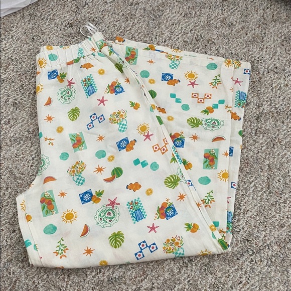 Linen Patterned Set - Picture 4 of 5